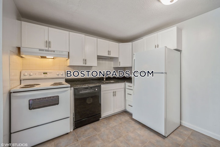 gloucester-3-bedroom-1-baths-luxury-in-gloucester-2895-8004179 
