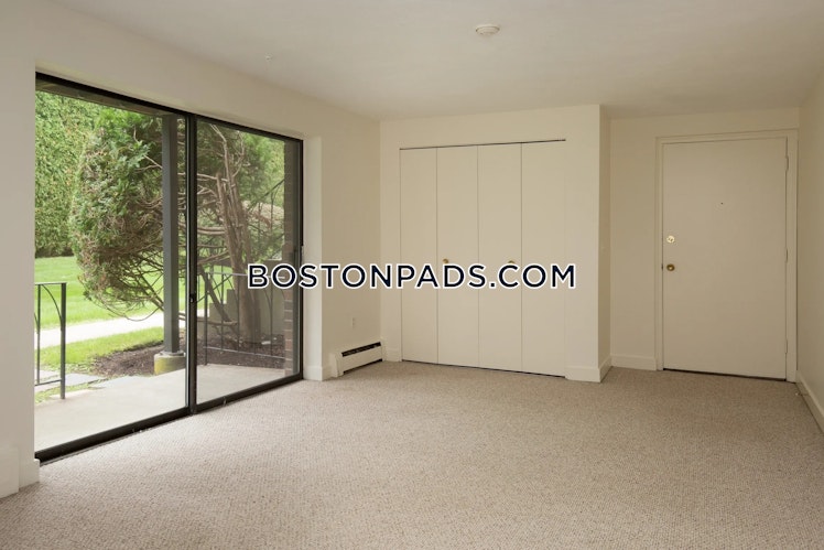 Waltham St., Maynard