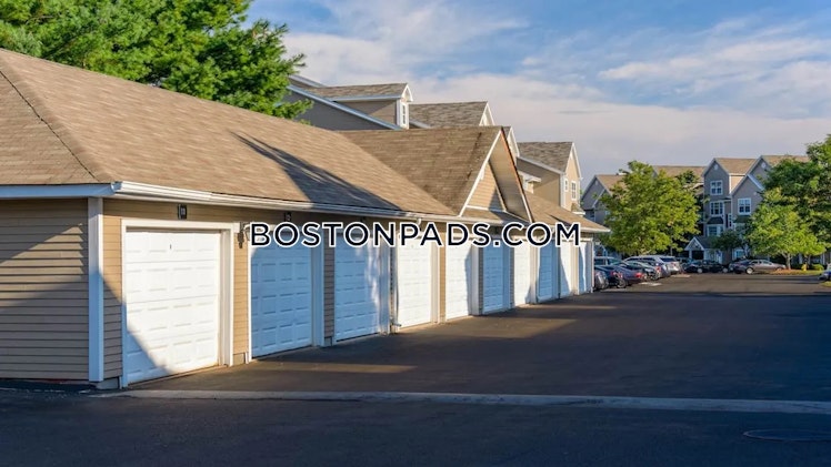 Falls Boulevard, Quincy