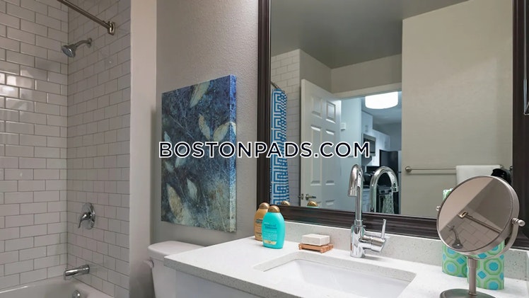 Falls Boulevard, Quincy