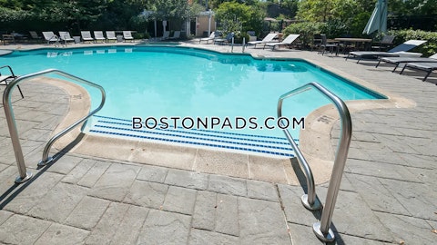 Falls Boulevard Quincy photo 16