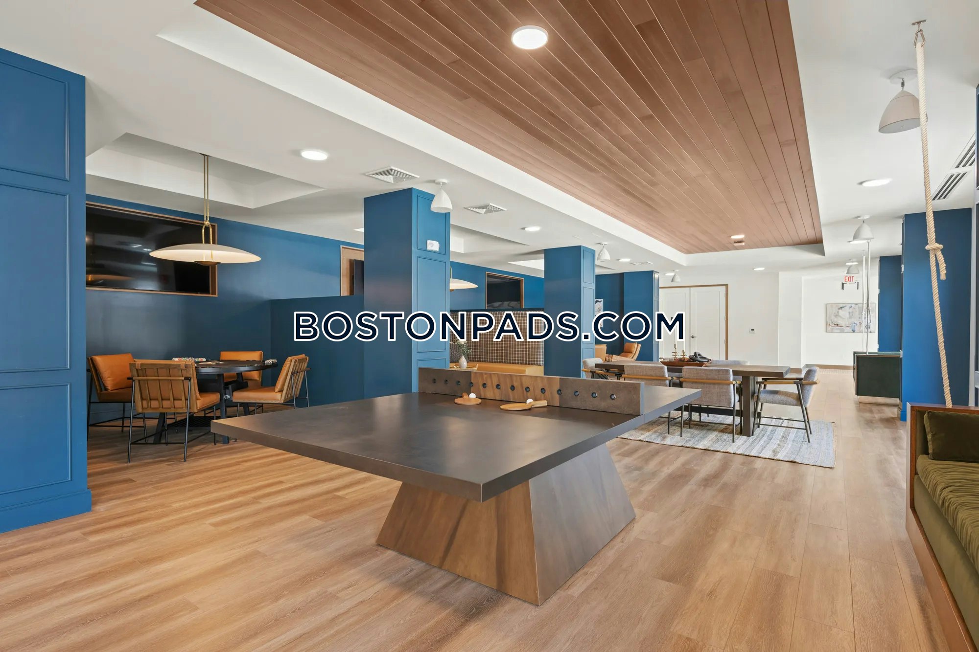 Newton - 0 Beds, 1 Baths