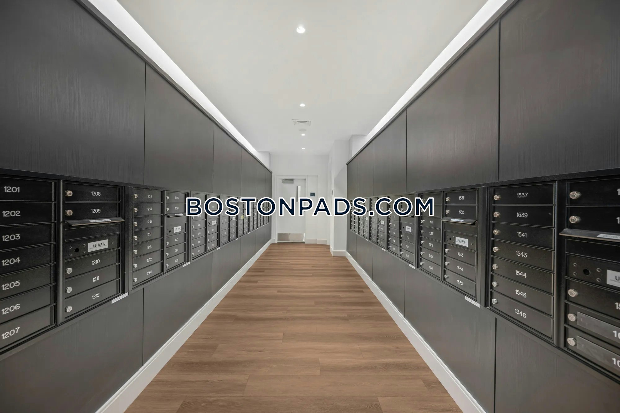 Newton - 0 Beds, 1 Baths