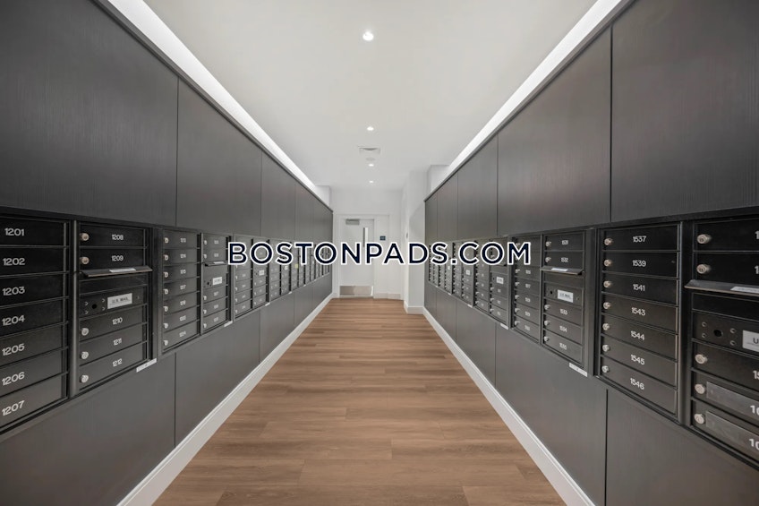 Newton - $3,298+ /month