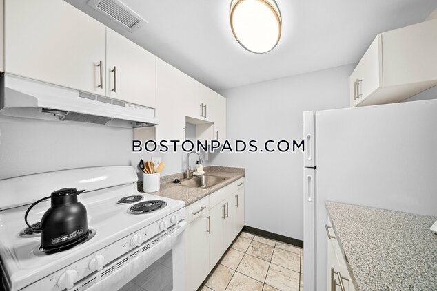 Amy Lowell Apartments - 1 Bed, 1 Bath - $1,900 - ID#614979