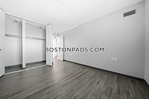 Martha Rd. Boston photo 13