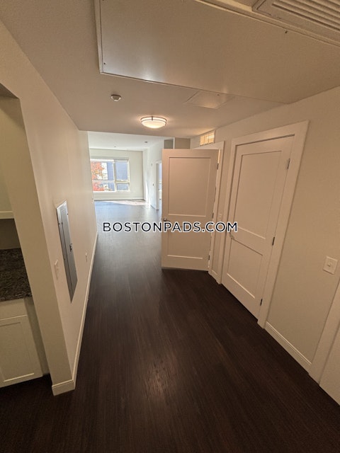 Brainerd Rd. Boston photo 8