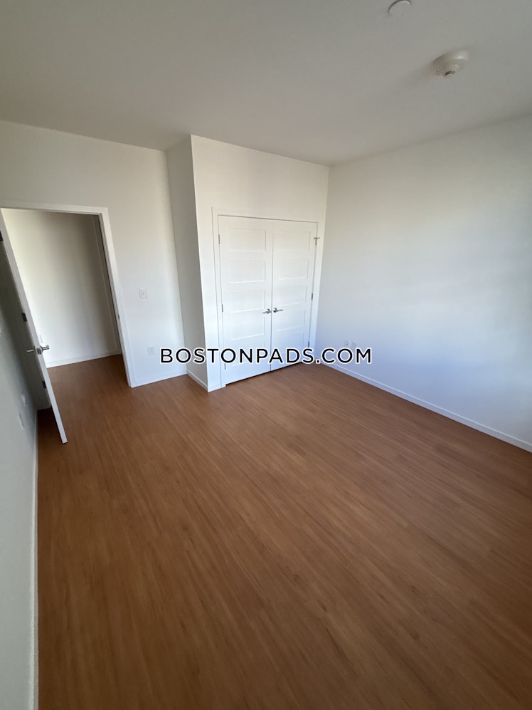 Brainerd Rd., Boston