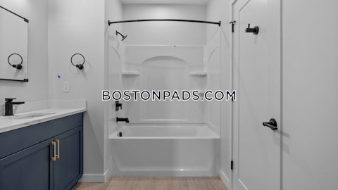 Rantoul St. Beverly photo 18