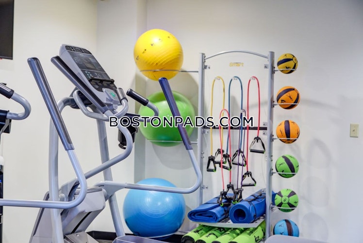 Commandant's Way., Chelsea