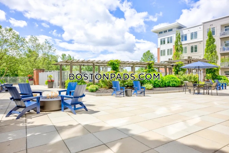 Rivers Edge Dr., Medford