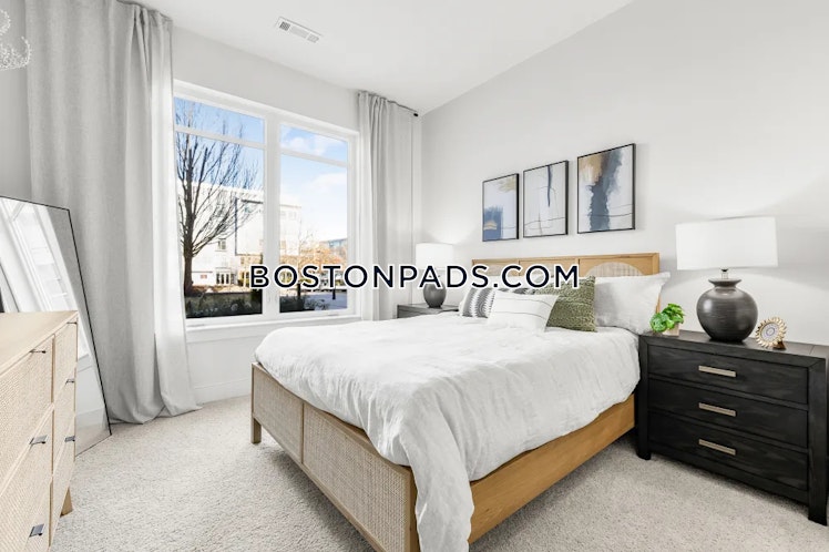 Rivers Edge Dr., Medford