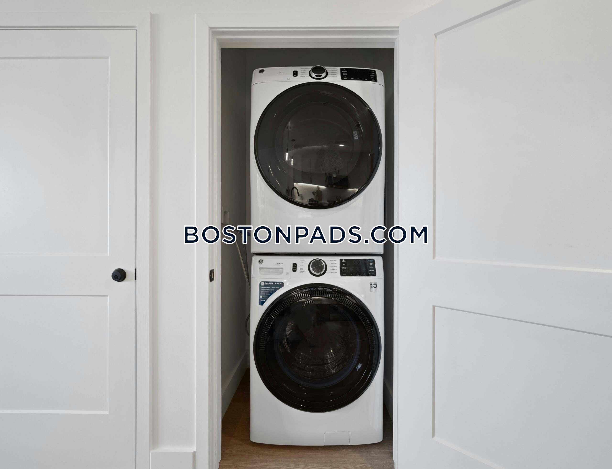 Saugus - 1 Beds, 1 Baths