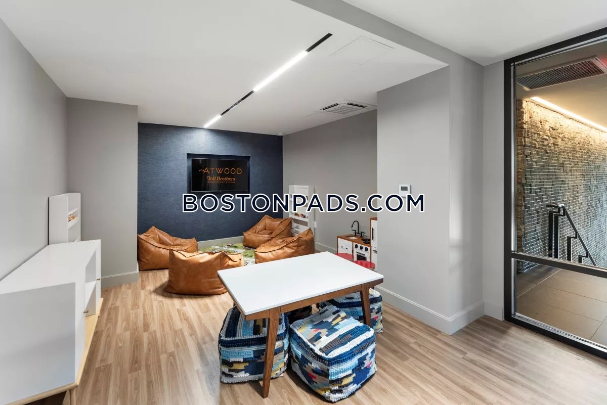 Saugus - 0 Beds, 1 Baths