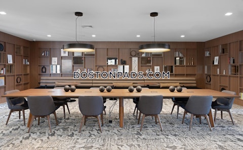 Broadway Saugus photo 12