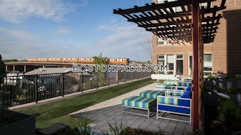 Artisan Way. Somerville