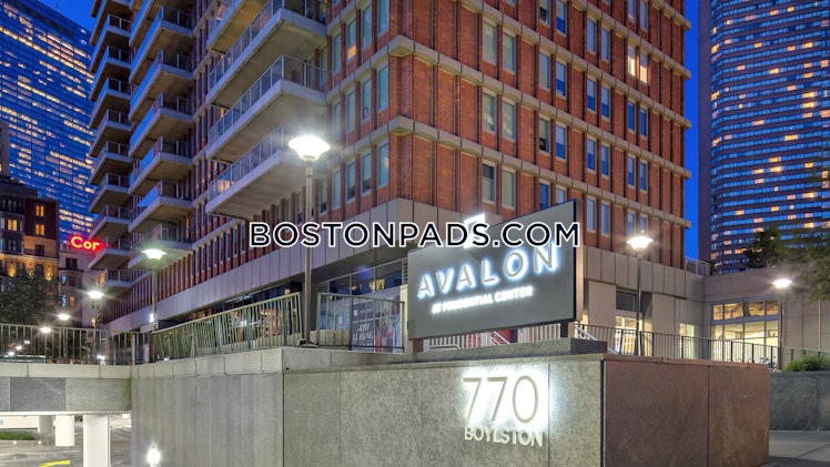 Boylston St., Boston