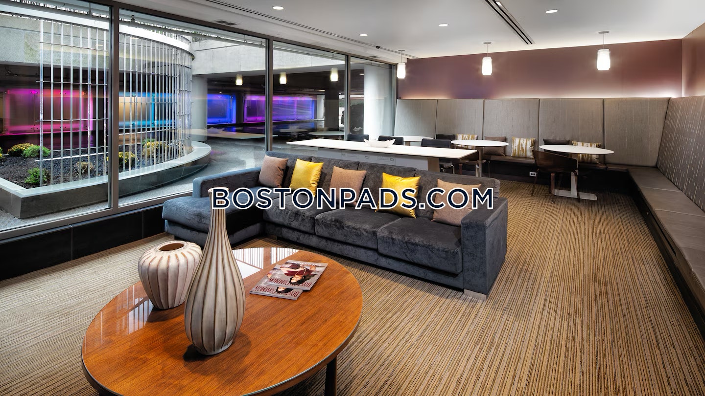 Boston - 1 Beds, 1 Baths
