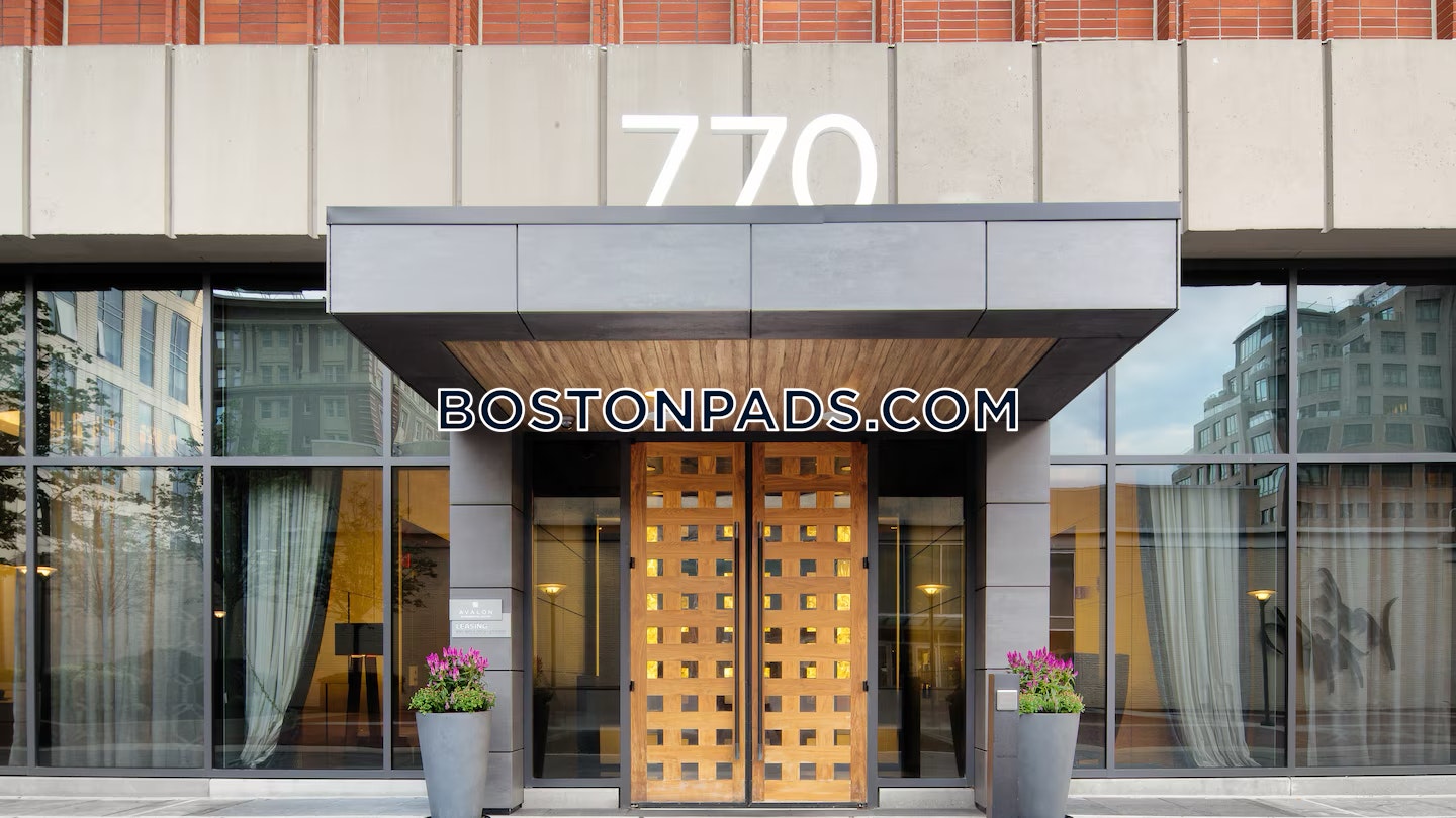 Boston - 1 Beds, 1 Baths