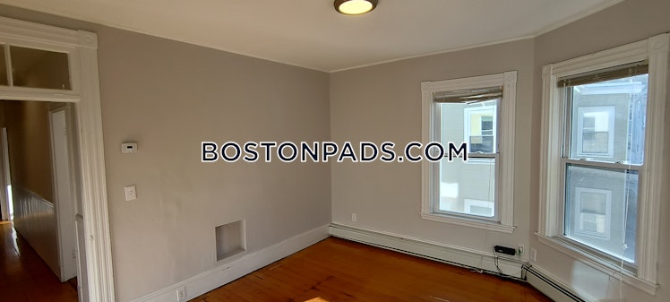 folsom Ave., Roxbury Crossing