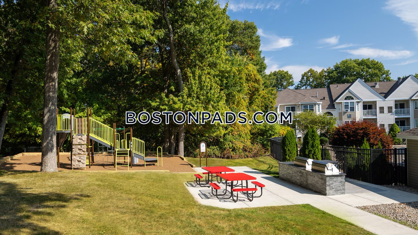 Arboretum Way. Canton