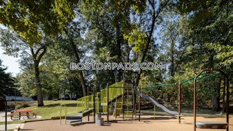 Arboretum Way. Burlington