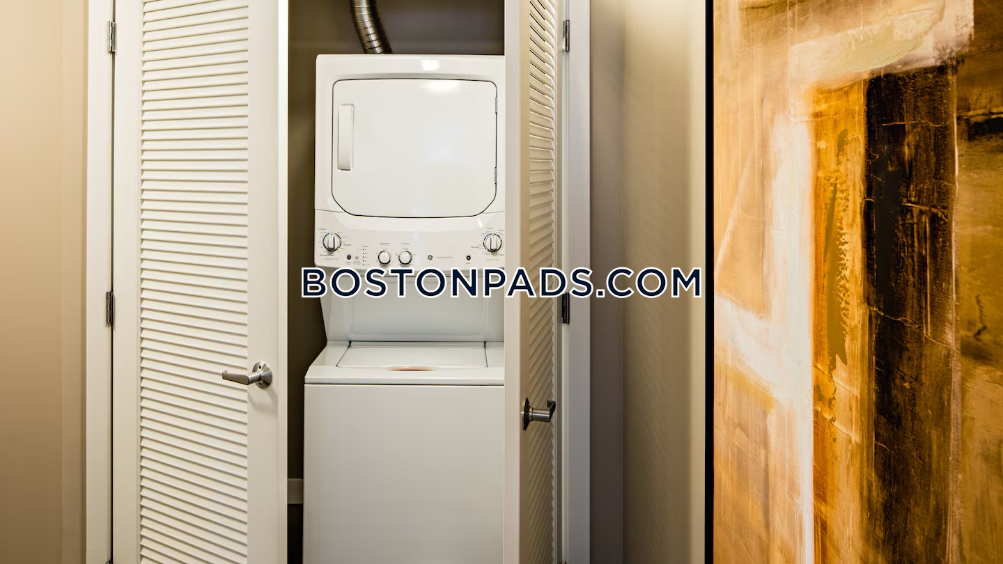 Boston - 0 Beds, 1 Baths