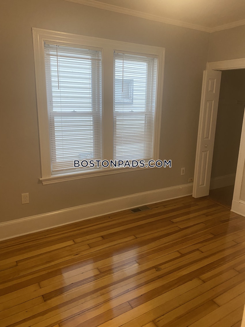 BOSTON - DORCHESTER - UPHAMS CORNER - 4 Beds, 1 Bath - Image 106