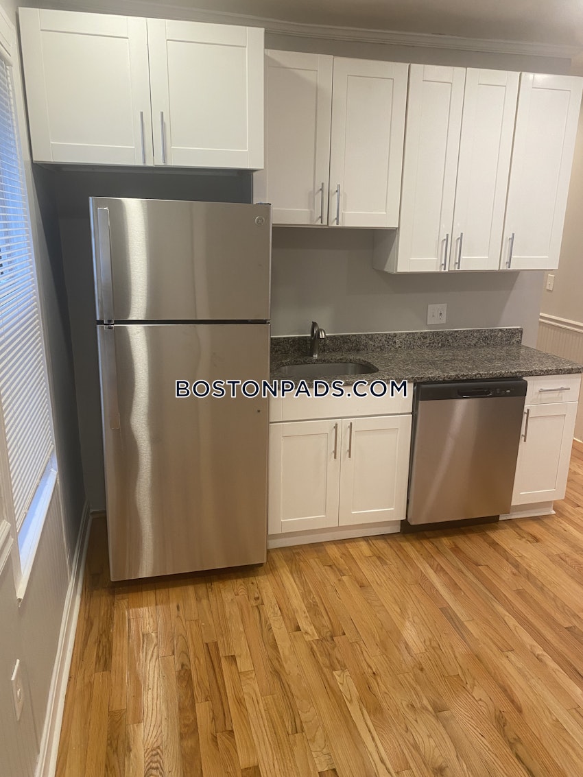 BOSTON - DORCHESTER - UPHAMS CORNER - 4 Beds, 1 Bath - Image 104