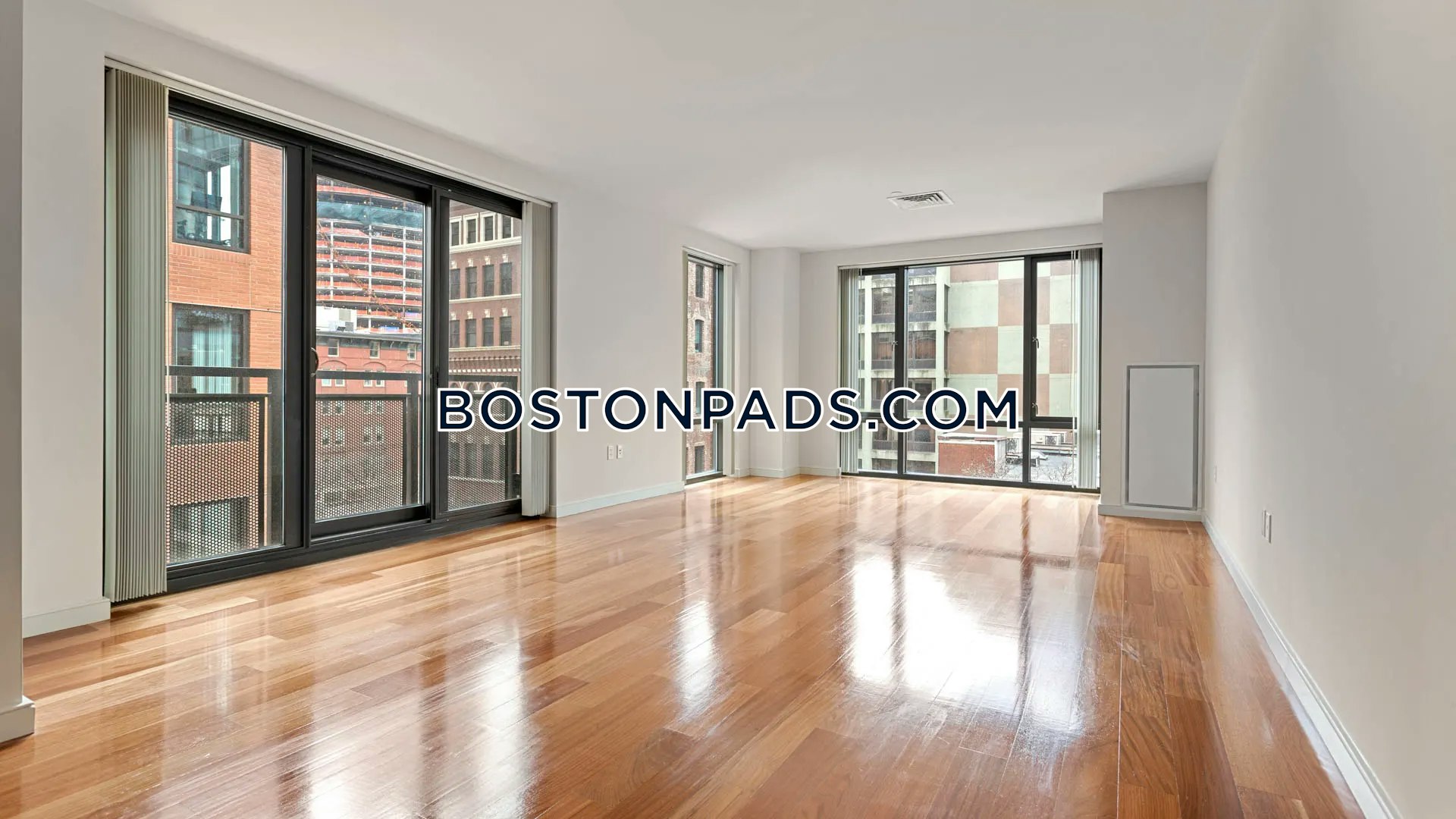 Boston - 2 Beds, 2 Baths