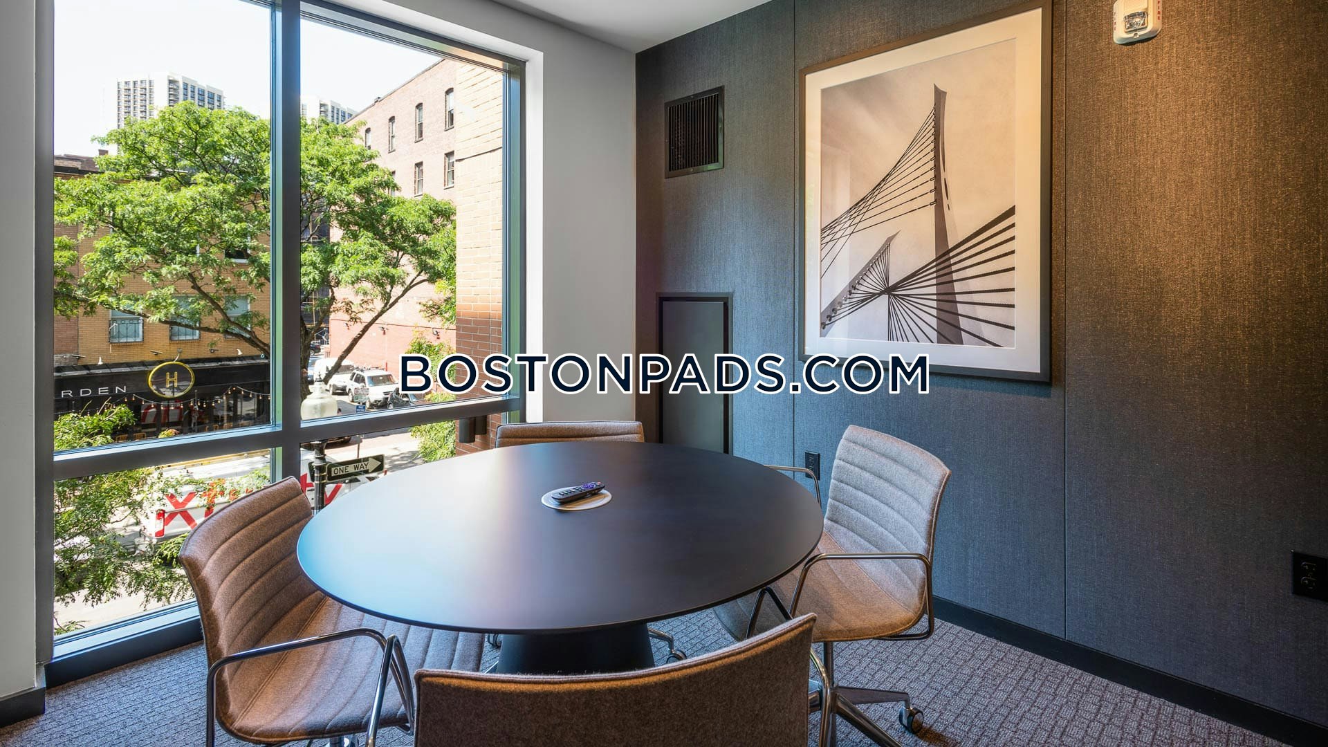 Boston - 2 Beds, 2 Baths