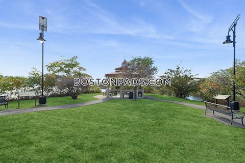 Commandants Way. Chelsea photo 24