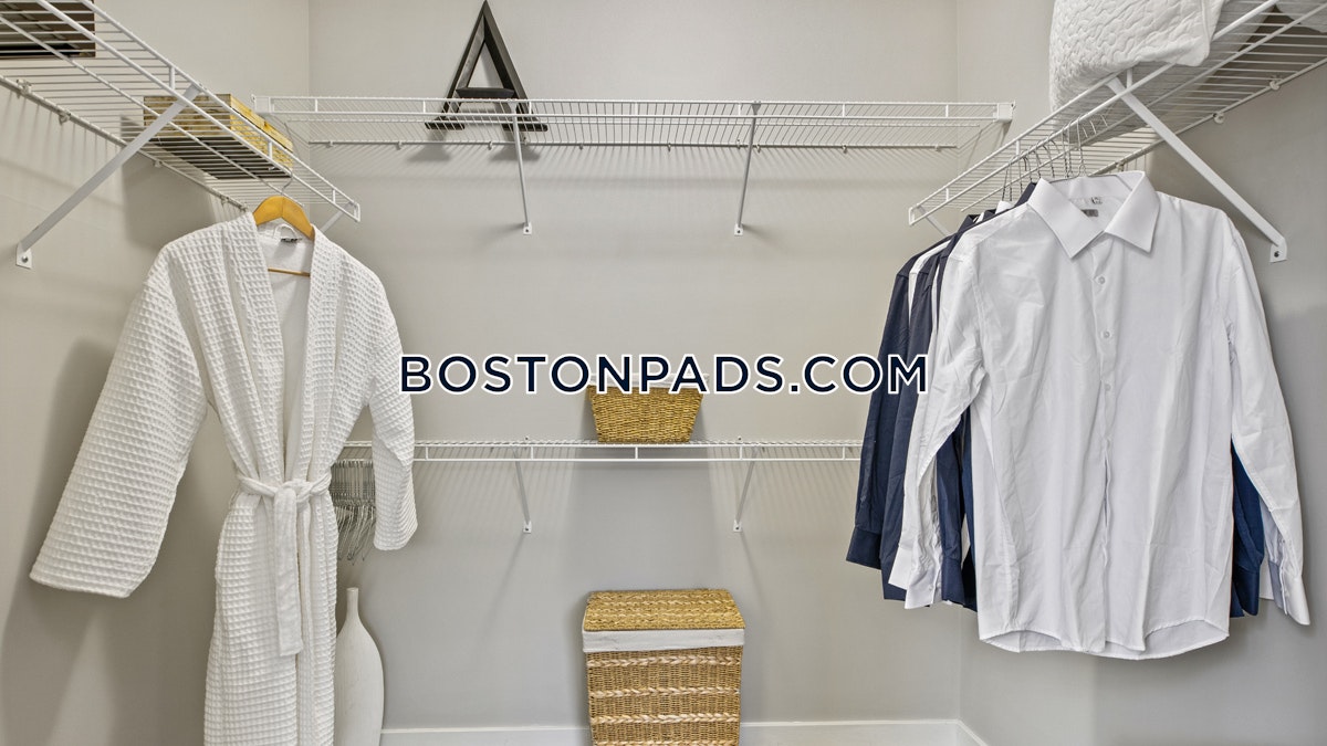 Chelsea - 0 Beds, 1 Baths