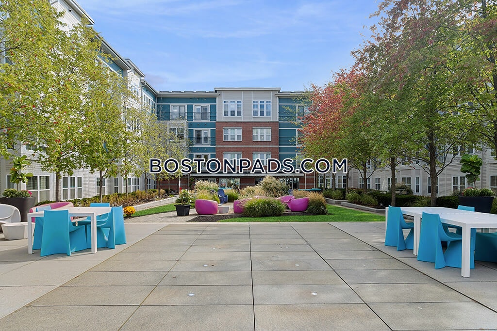 Chelsea - 0 Beds, 1 Baths