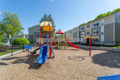 Beacon St. Burlington photo 15