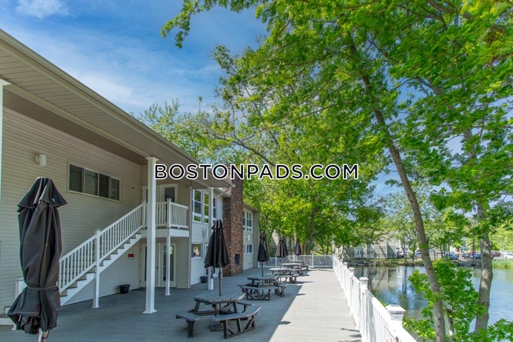 Beacon St., Burlington