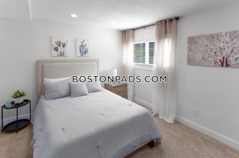 Beacon St. Burlington photo 6