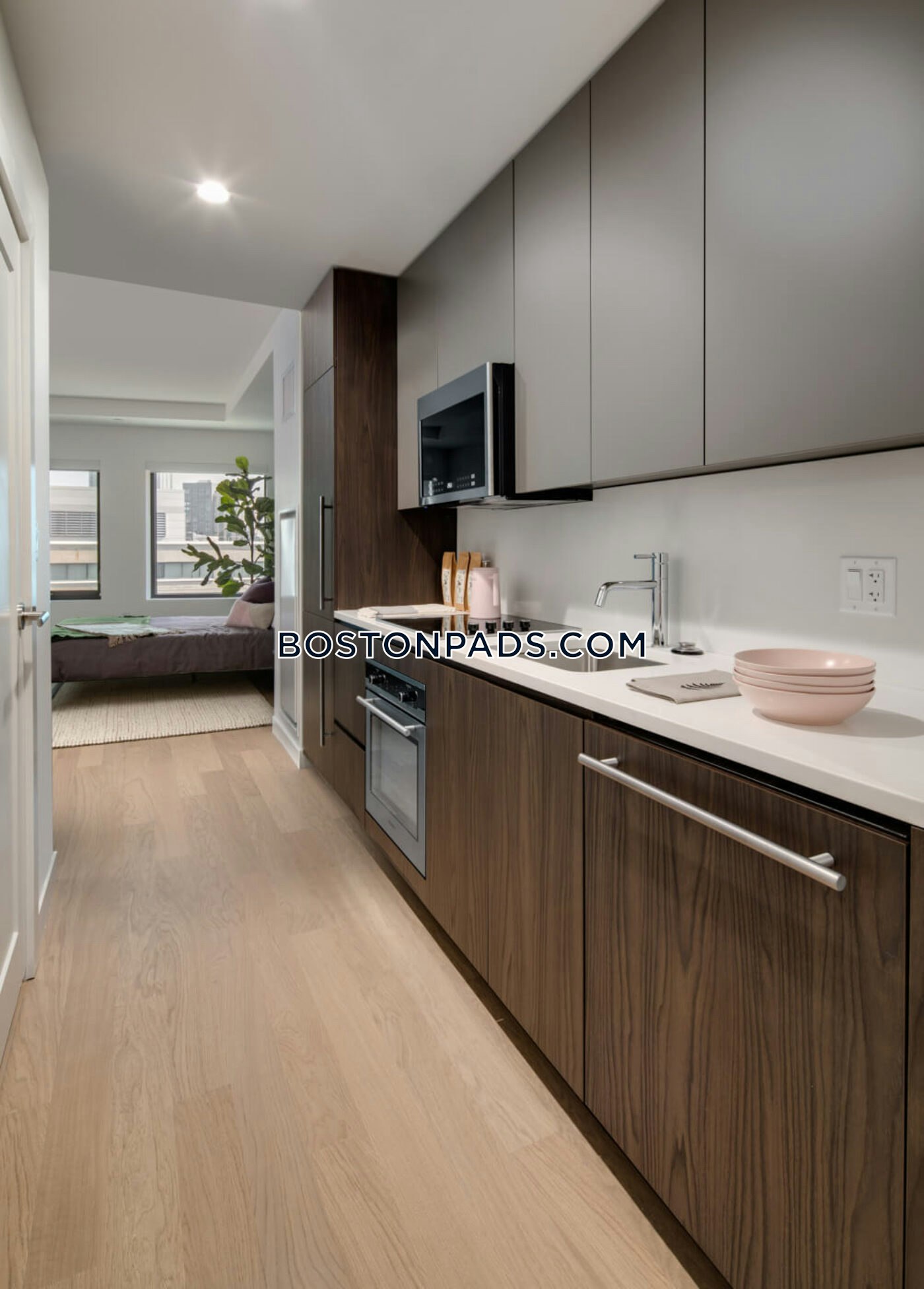 Boston - 1 Beds, 1 Baths