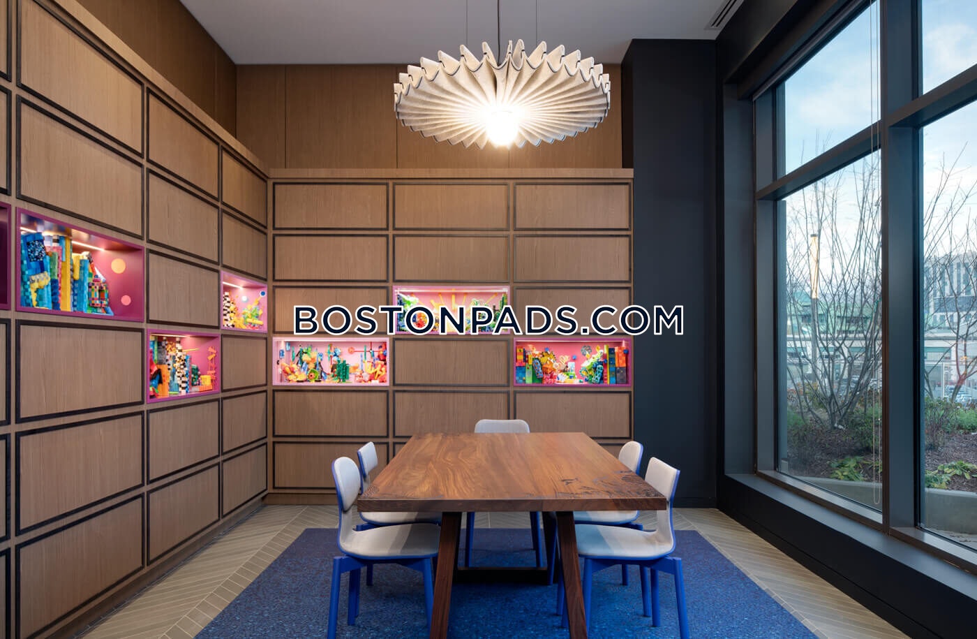 Boston - 1 Beds, 1 Baths
