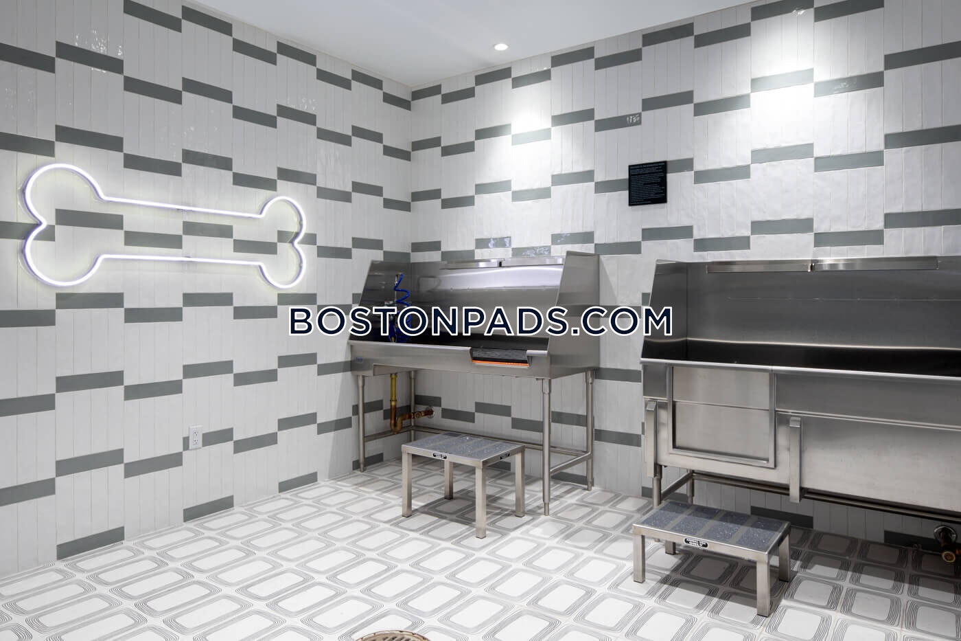 Boston - 1 Beds, 1 Baths