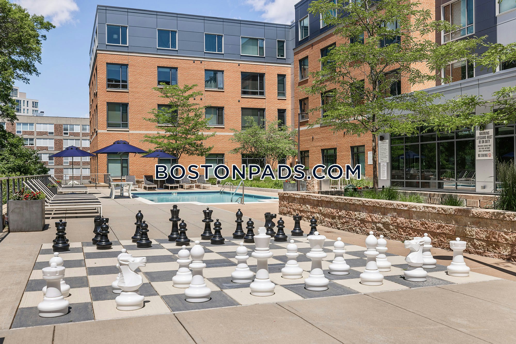 Boston - 2 Beds, 2 Baths