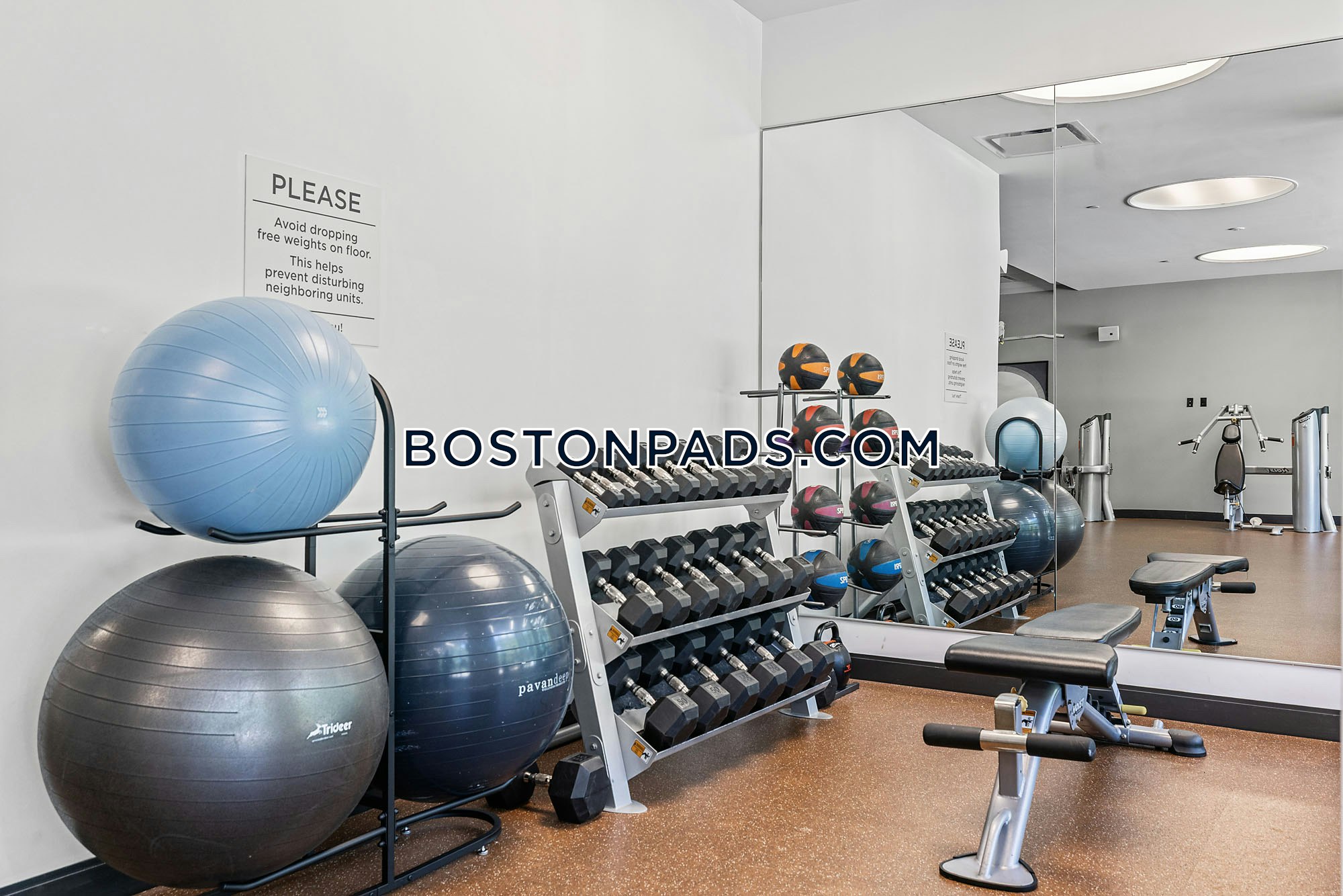 Boston - 1 Beds, 1 Baths