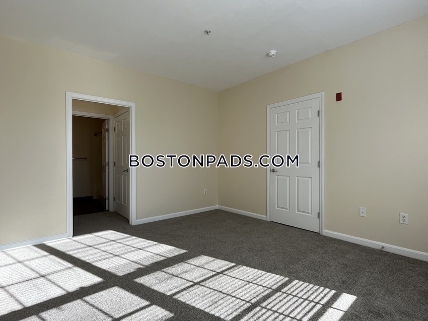 ANDOVER - 2 Beds, 2 Baths - Image 9