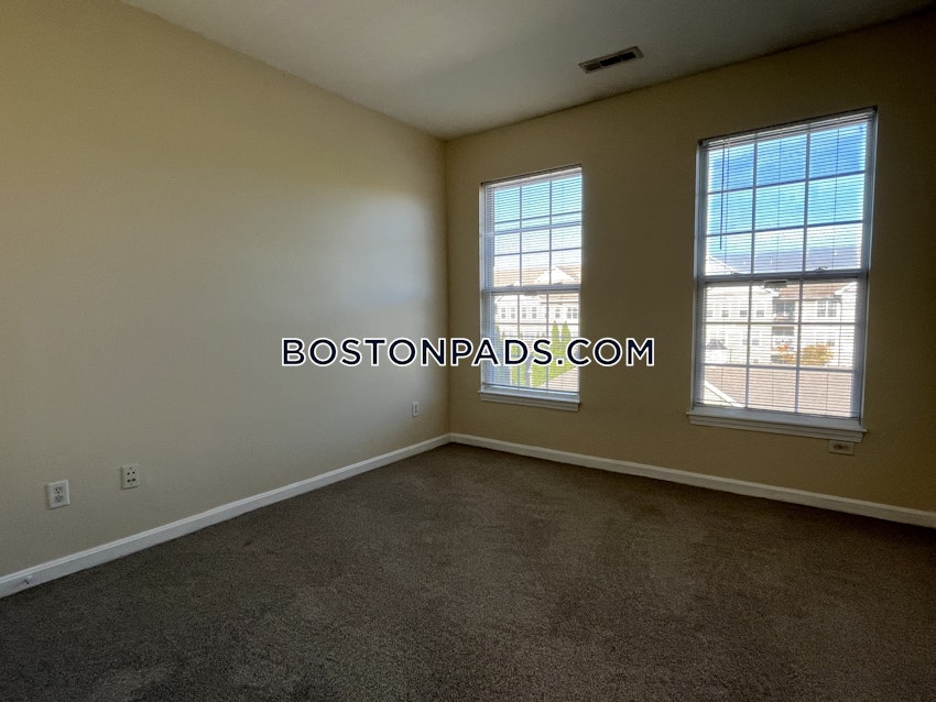 ANDOVER - 2 Beds, 2 Baths - Image 23