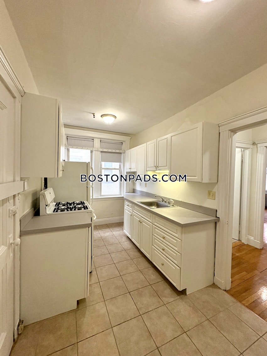 BOSTON - BRIGHTON- WASHINGTON ST./ ALLSTON ST. - 1 Bed, 1 Bath - Image 4
