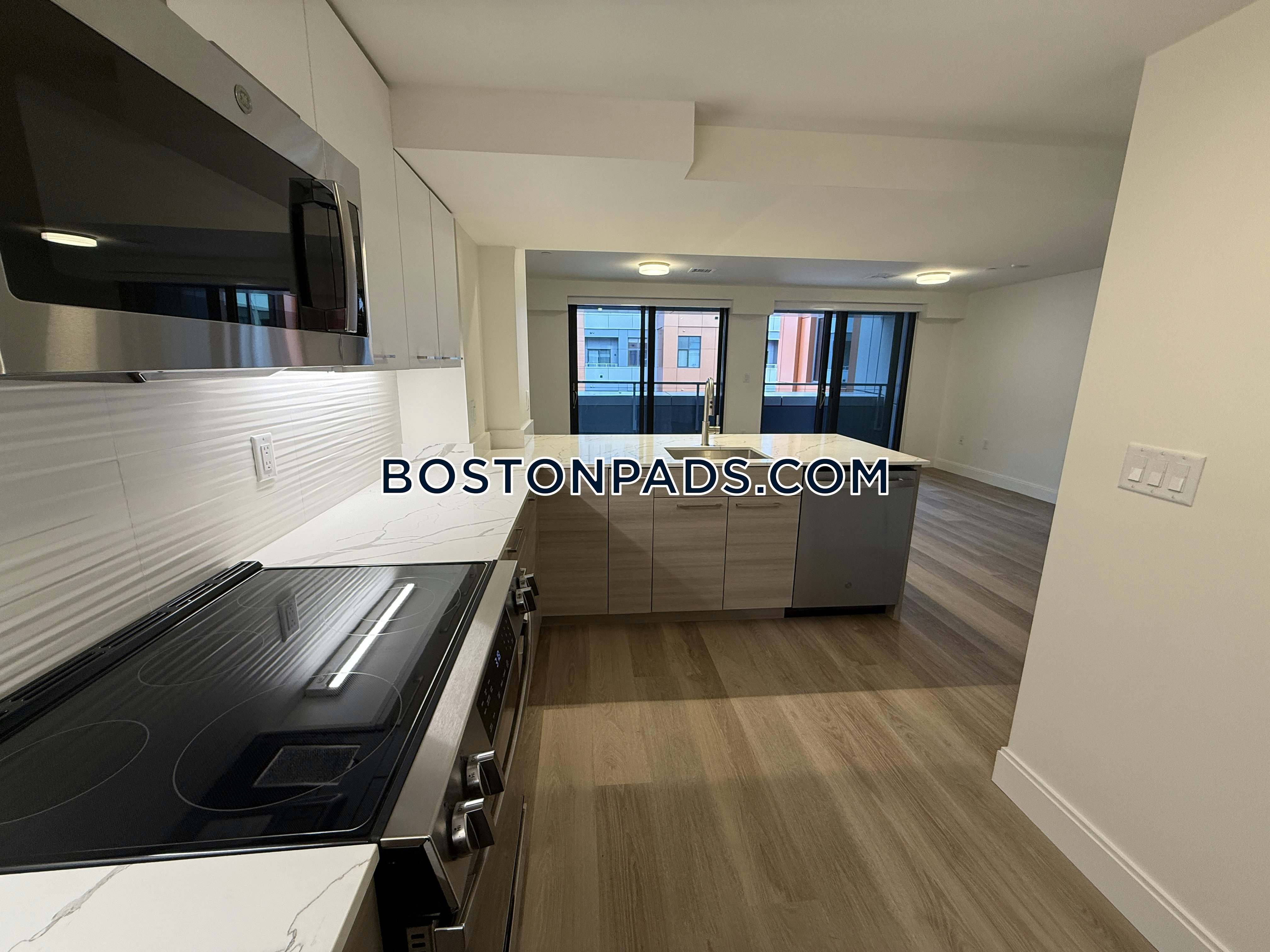 Boston - 2 Beds, 2.5 Baths