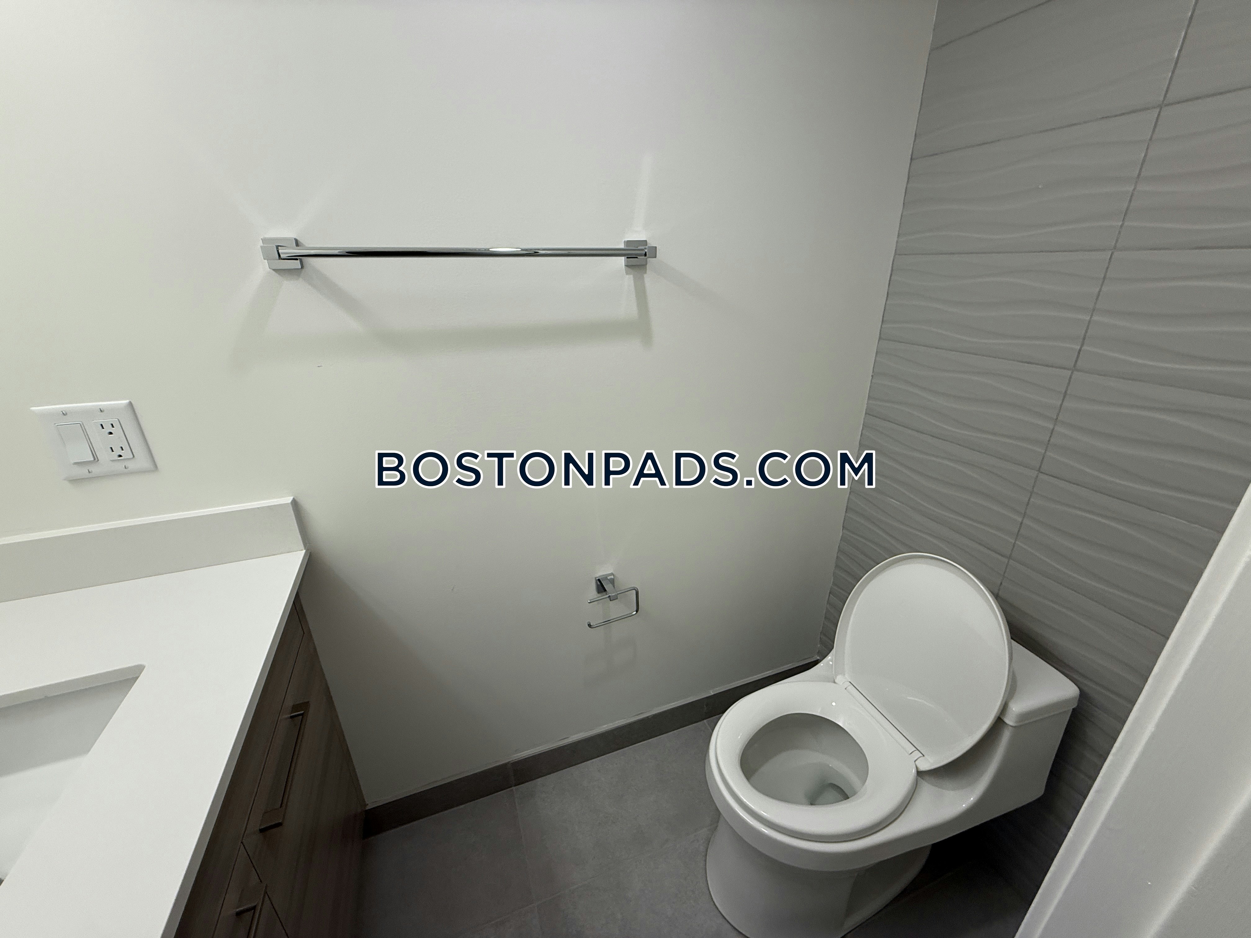 Boston - 2 Beds, 2.5 Baths