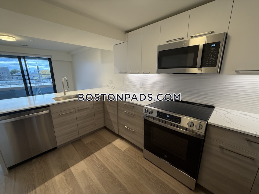 Boston - $3,900+ /month