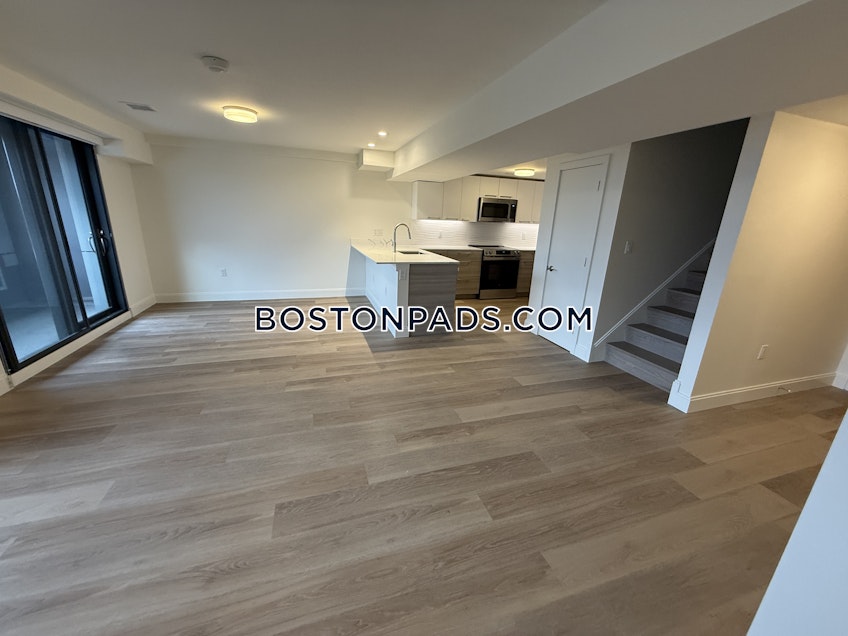 Boston - $3,900+ /month