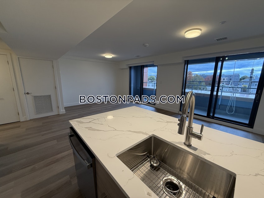 Boston - $3,900+ /month